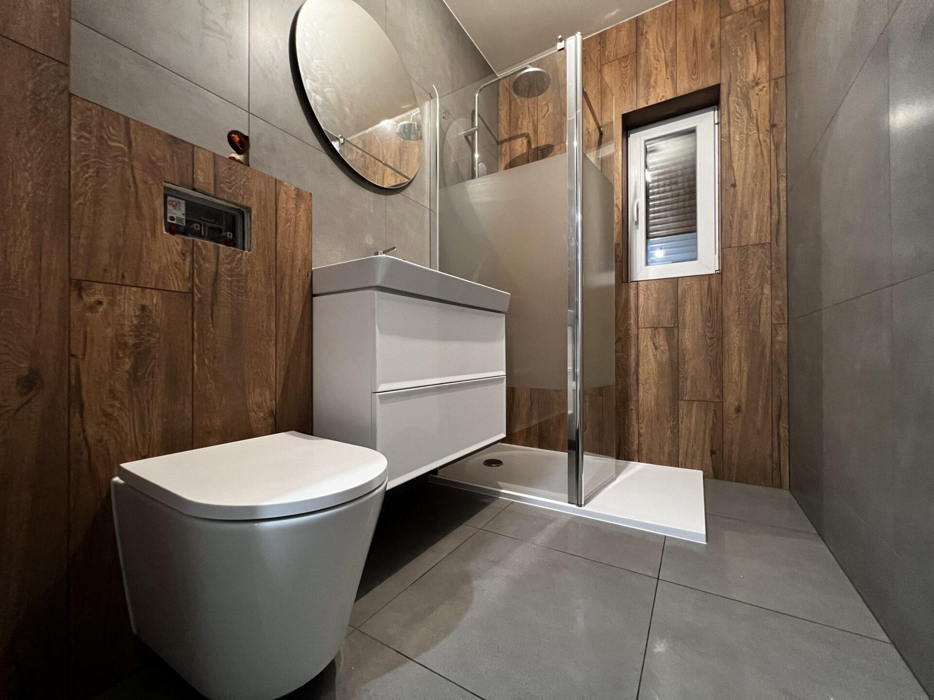 F9CCB0C7-AD3F-4EE8-A911-D0E374EA5543